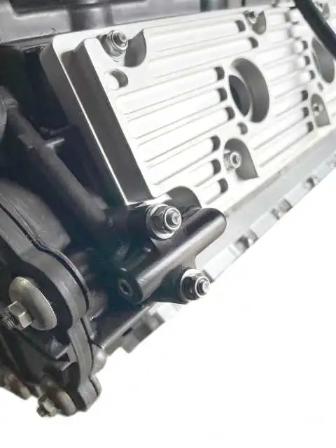 LN Engineering Billet Porsche 964/993 Chain Tensioner Oil Bridge - Image 3